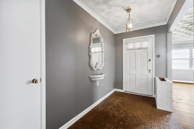 711 Bizerte Ave in Dallas, TX - Building Photo - Building Photo
