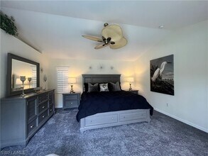 1031 Tivoli Ln in Naples, FL - Foto de edificio - Building Photo