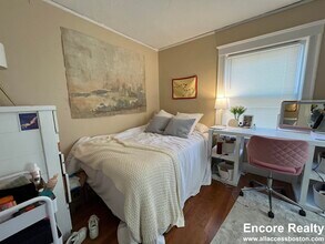 289 Foster St, Unit #1 in Boston, MA - Building Photo - Building Photo