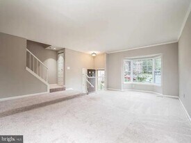 7066 Solomon Seal Ct in West Springfield, VA - Building Photo