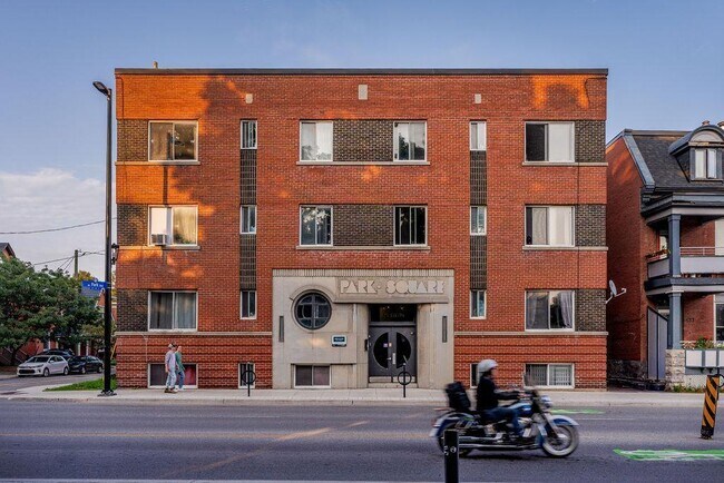 425 Elgin in Ottawa, ON - Foto de edificio - Building Photo