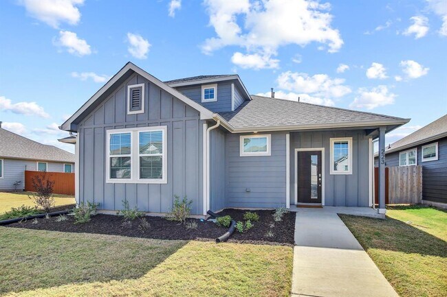 223 Garner Dr in Kyle, TX - Building Photo - Building Photo
