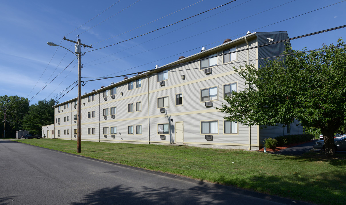 Hagan Manor Apartments in Providence, RI - Foto de edificio