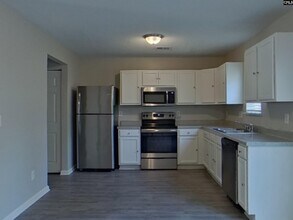 134 Cottage Lake Way in Columbia, SC - Building Photo - Building Photo