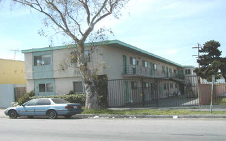 1821 Harbor Ave Apartments