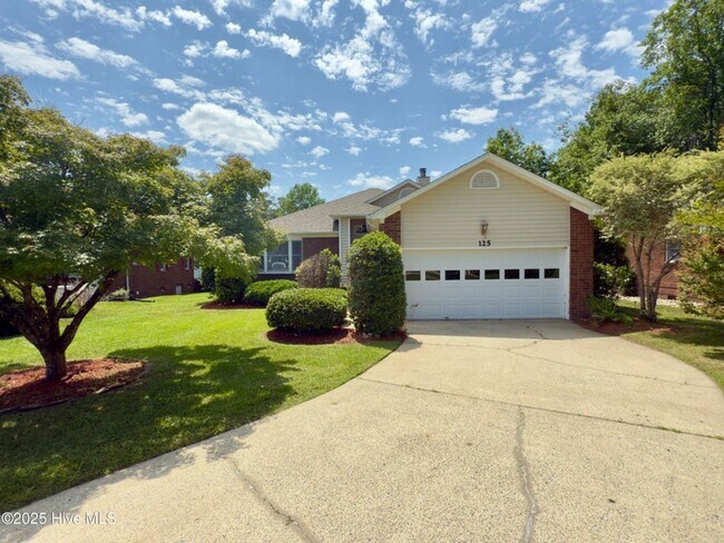 125 Canebrake Dr in New Bern, NC - Building Photo - Building Photo
