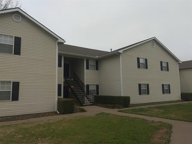 125 SW Johnson Ave in Burleson, TX - Building Photo