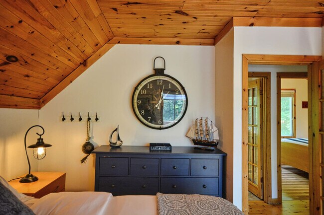 33 Chem. du Lac-Clark in Otter Lake, QC - Building Photo - Building Photo