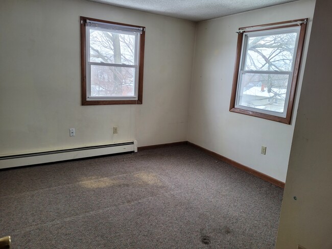 121 Millard St in New Britain, CT - Building Photo - Building Photo