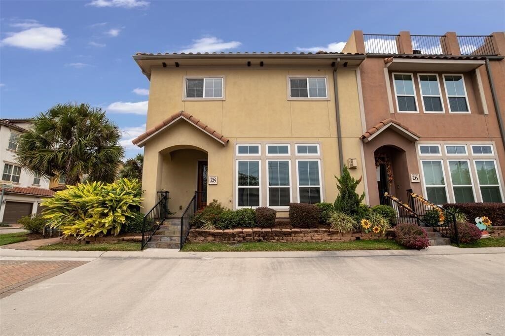 28 W Oaks Dr in Houston, TX - Building Photo