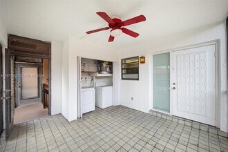 8600 NW 34th Pl in Sunrise, FL - Building Photo - Building Photo