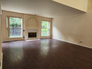4780 Amber Cir in Hoffman Estates, IL - Building Photo - Building Photo