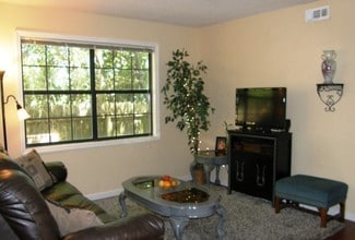 Foxboro Apartments in Decatur, AL - Foto de edificio - Interior Photo