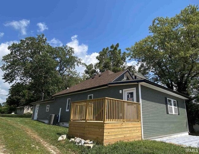 property at 2021 13th St