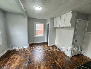 4505 S 1st St in Louisville, KY - Building Photo - Building Photo
