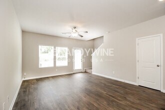 106 Crestview Wy in Dallas, GA - Building Photo - Building Photo