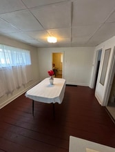 738 E York Ave in Flint, MI - Building Photo - Building Photo