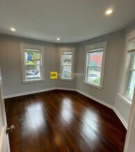 31 Raymond Ave, Unit 3 in Somerville, MA - Building Photo - Building Photo