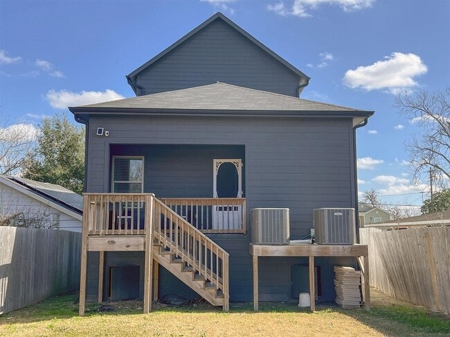 3407 Sakowitz St, Unit B in Houston, TX - Building Photo - Building Photo
