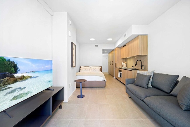 121 NE 5th St, Unit SI ID1509615P in Miami, FL - Building Photo - Building Photo