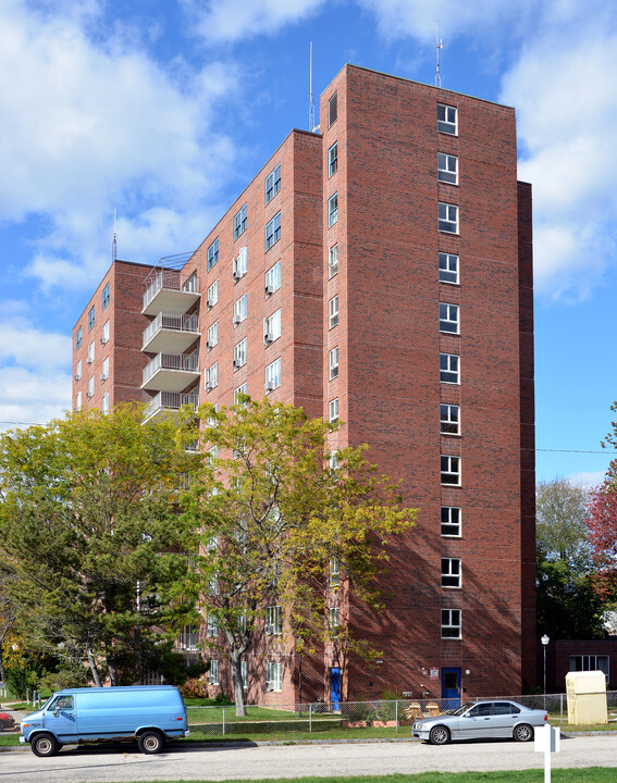 George Washington Carver Elderly Apartments in New London, CT - Foto de edificio