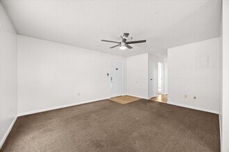 2105 N Keebler Ave in Collinsville, IL - Building Photo - Building Photo