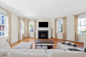 402 E 3rd St in Boston, MA - Building Photo - Building Photo