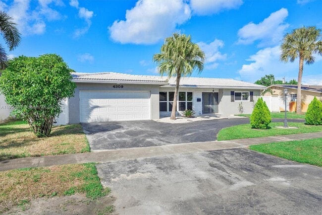 4309 Jackson St in Hollywood, FL - Building Photo - Building Photo