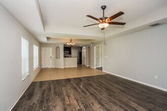 7603 Forest Mere Dr in Riverview, FL - Building Photo - Building Photo