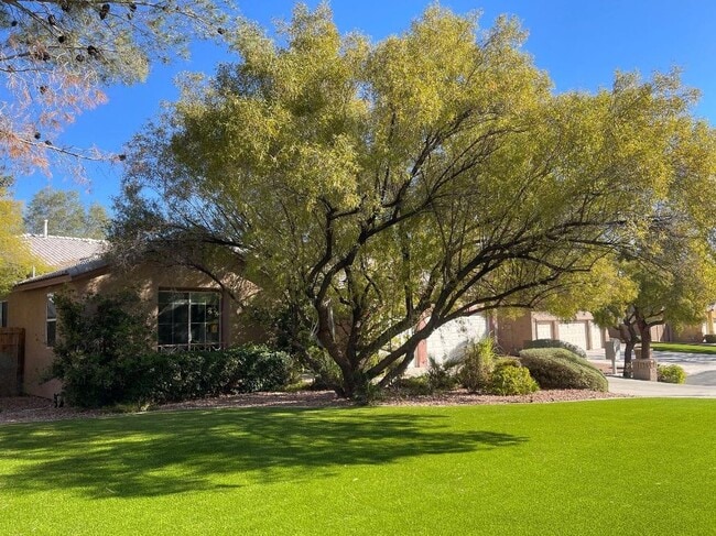 property at 7392 Shady Breeze Ct