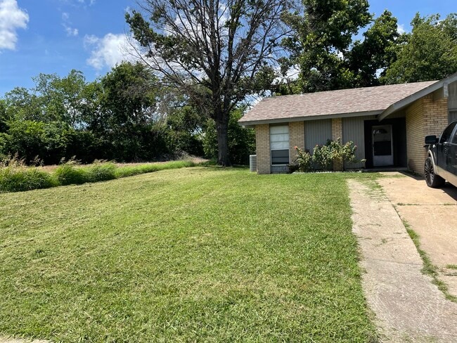 8423 E 24th St, Unit 8423 in Tulsa, OK - Building Photo - Building Photo