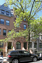 48 W 75th St in New York, NY - Building Photo - Building Photo