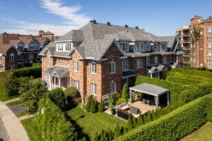 3477 Des Outardes Rue in Montréal, QC - Building Photo
