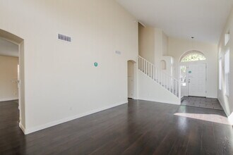 1111 W Wagoner Rd in Phoenix, AZ - Building Photo - Building Photo