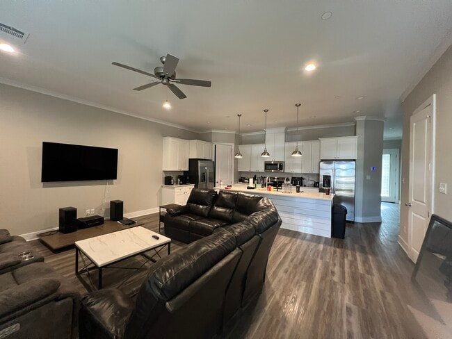 710 Vassar Ct in College Station, TX - Building Photo - Building Photo