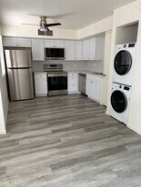 7919 E Kimsey Ln, Unit A in Scottsdale, AZ - Building Photo