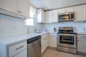 9 28th St E in Avalon, NJ - Building Photo - Building Photo