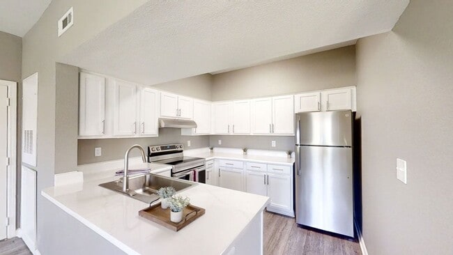 Harbin Pointe Apartment Homes