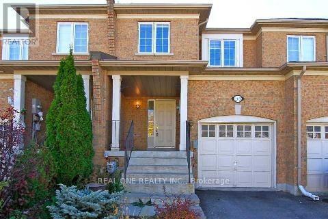 203 Banbrooke Crescent in Newmarket, ON - Building Photo - Building Photo