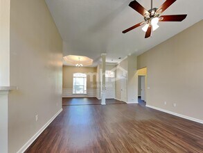 822 Granite Ln in Savannah, GA - Foto de edificio - Building Photo