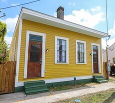 2415 1st St, Unit 2415 in New Orleans, LA - Building Photo