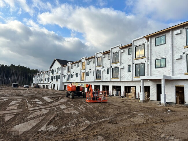 Princeton Residential Suites in Princeton, MN - Foto de edificio - Building Photo