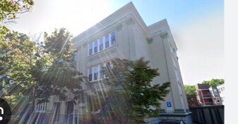 76 Egmont St, Unit 5 in Brookline, MA - Building Photo