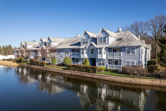 Willow Walk Condos in Ledgewood, NJ - Building Photo - Building Photo