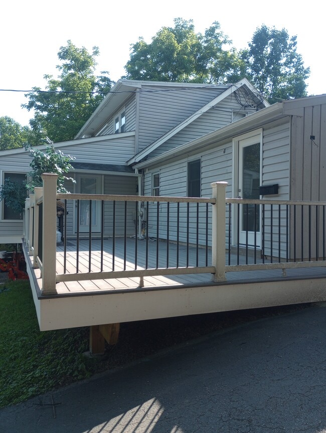 380 W Rose Tree Rd in Media, PA - Foto de edificio - Building Photo