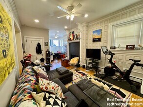 1575 Beacon St, Unit 1 in Brookline, MA - Building Photo - Building Photo