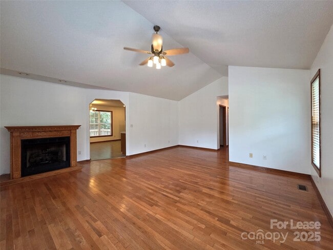 4641 Hickory Grove Rd in Sharon, SC - Building Photo - Building Photo
