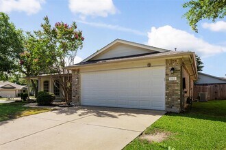 1112 Chardonnay Crossing in Leander, TX - Building Photo - Building Photo