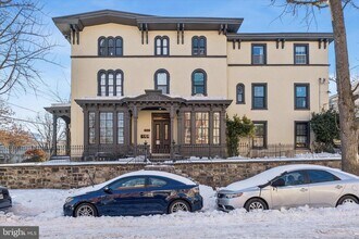 418 N 32nd St in Philadelphia, PA - Building Photo - Building Photo