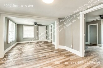 3907 Roberts Ave in Dallas, TX - Foto de edificio - Building Photo